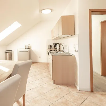 Bernsteinbad-koserow-haus-fuenf-elemente-ferienwohnung-raum